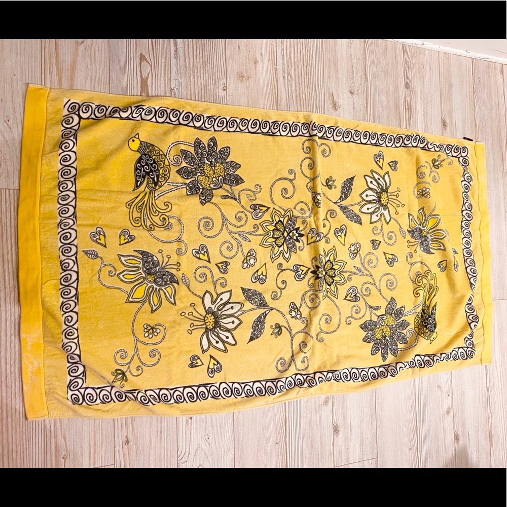 VERA BRADLEY large beach towel